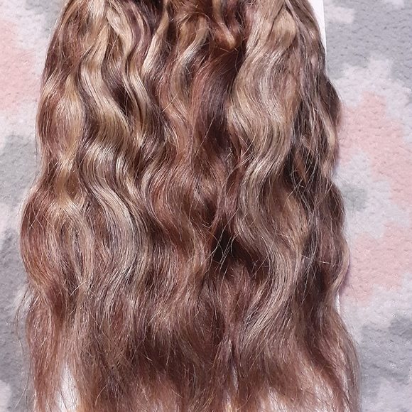Beverly Johnson 100% premium Human Hair Extensions Spanish wave weave. - Picture 2 of 8